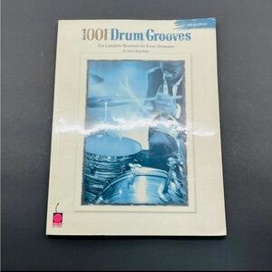 Cherry Lane 1001 Drum Grooves Sheet Music Book by Steve Mansfield